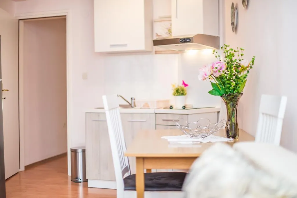 Apartments Dominik 268 Rovinj