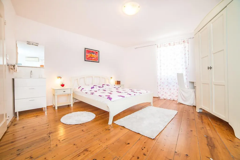 Apartments Dominik 268 Rovinj
